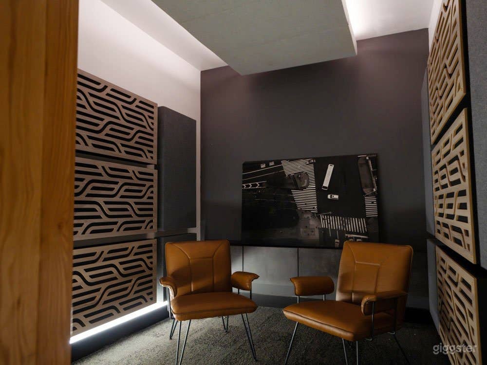 Podcast studio Photo 2