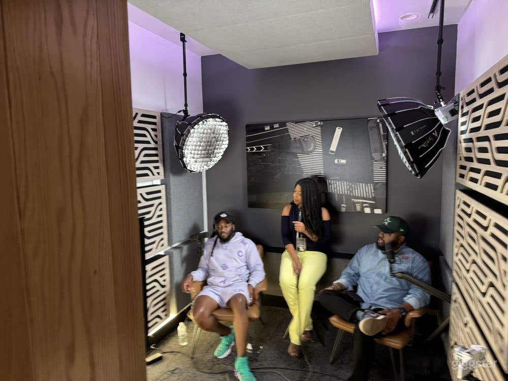 Podcast studio Photo 3