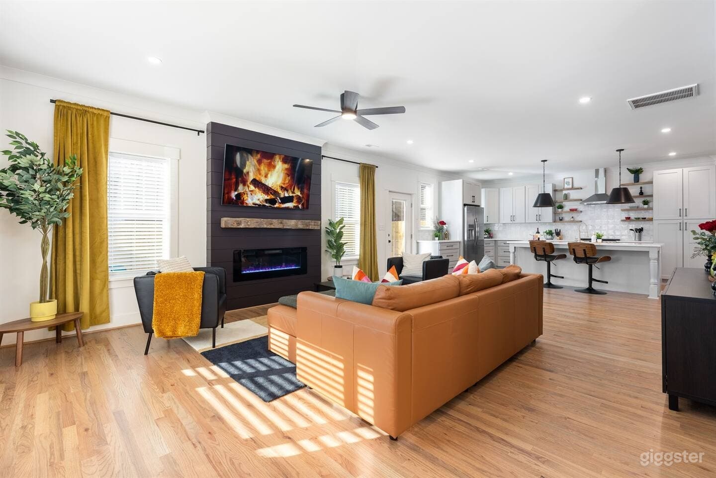 Uptown Charlotte Bungalow Photo 4