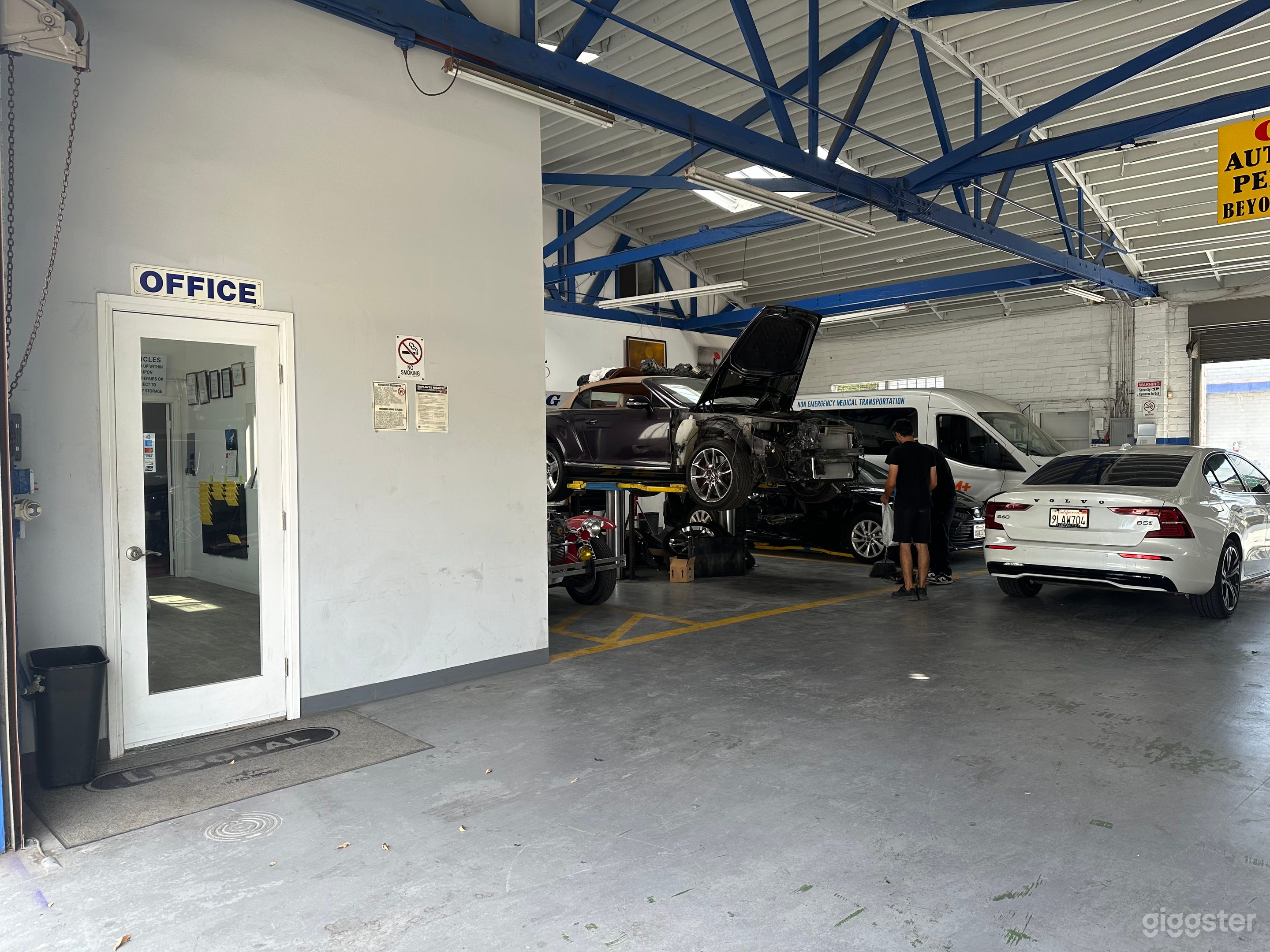 One-of-a-Kind Car Showroom & Body Shop Photo 4