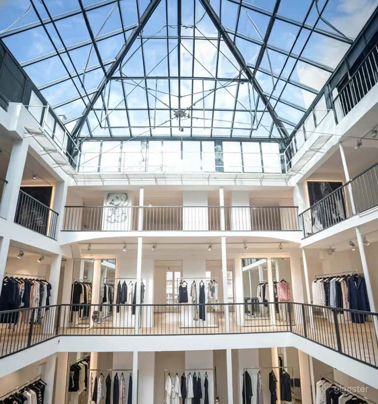  Grand Atrium Fashion- und Veranstaltungsort 