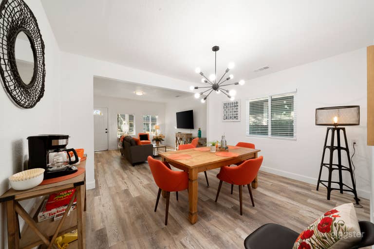  Lovely 2 bdrm House Close to Downtown Sacramento 