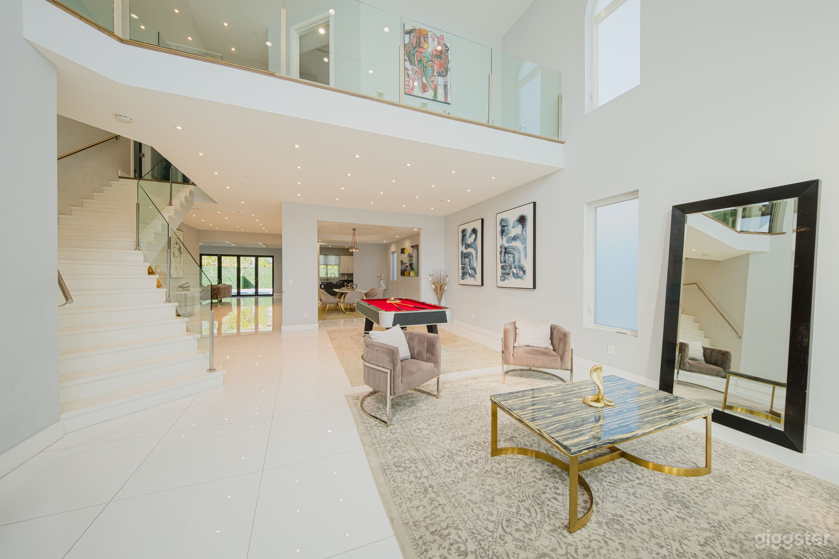 OPULENT VISION: MODERN ESTATE FOR FILM & EVENTS Photo 2
