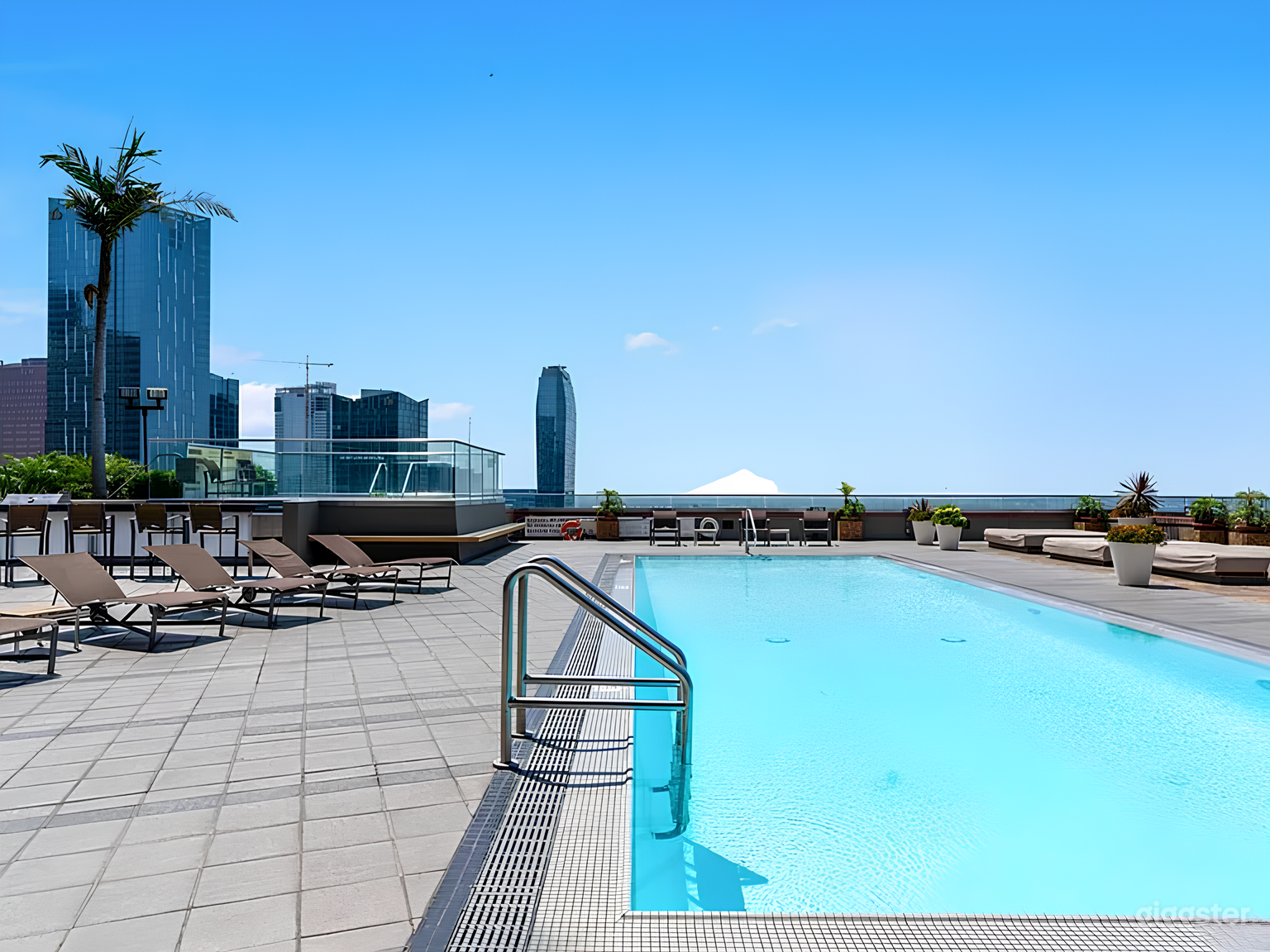 Sunlit Poolside Retreat Photo 2