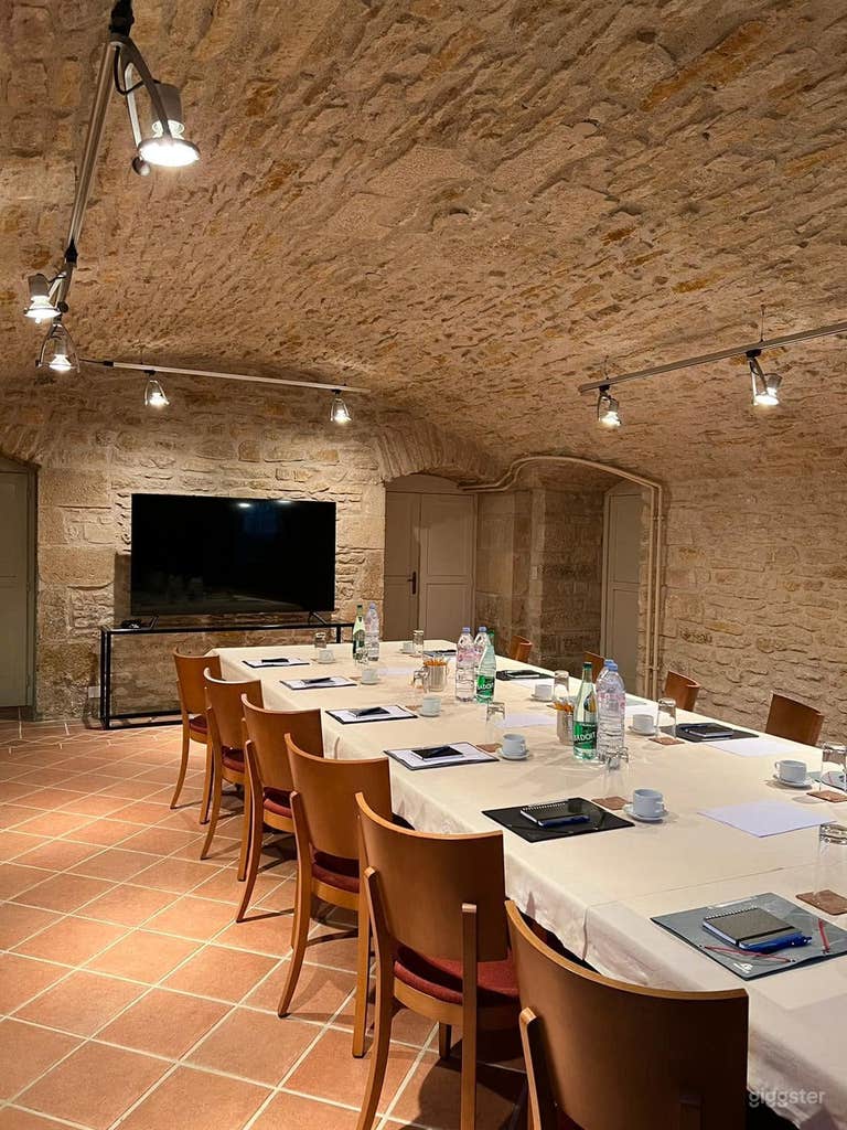  SALLE DE SÉMINAIRE REZ-DE-JARDIN 
