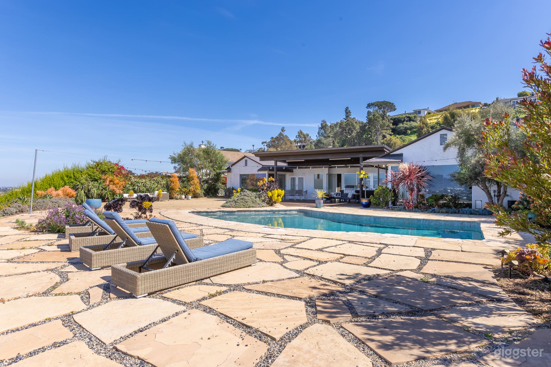 Hillside Mid-Century Oasis with Pool &amp; City Views Photo 1
