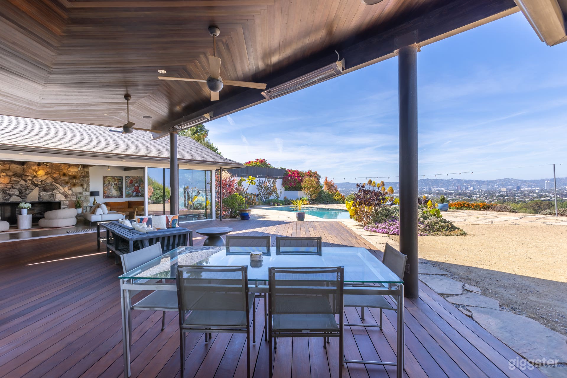 Hillside Mid-Century Oasis with Pool &amp; City Views Photo 4