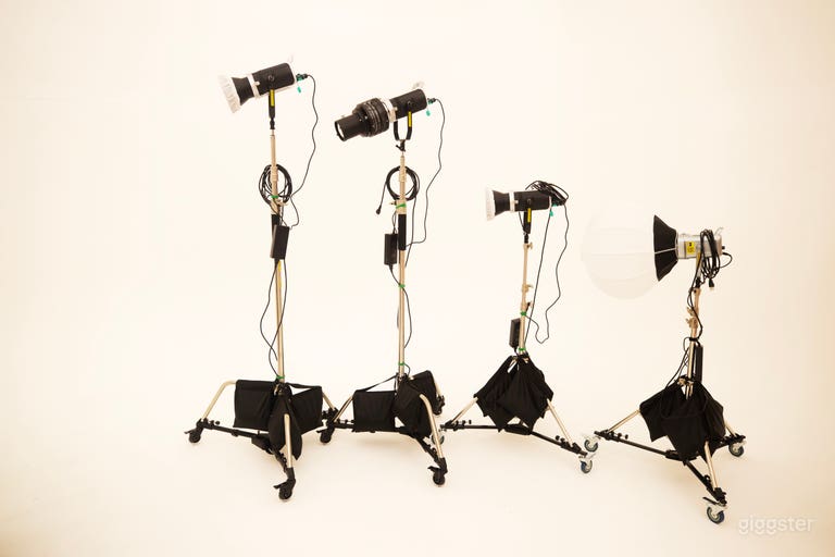  Complimentary Lights 