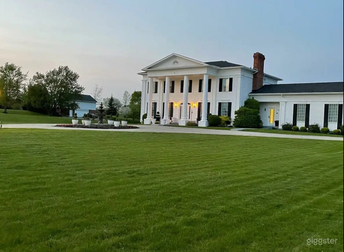 The White Mansion Photo 2