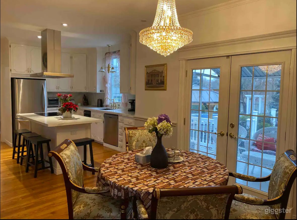 The White Mansion Photo 4