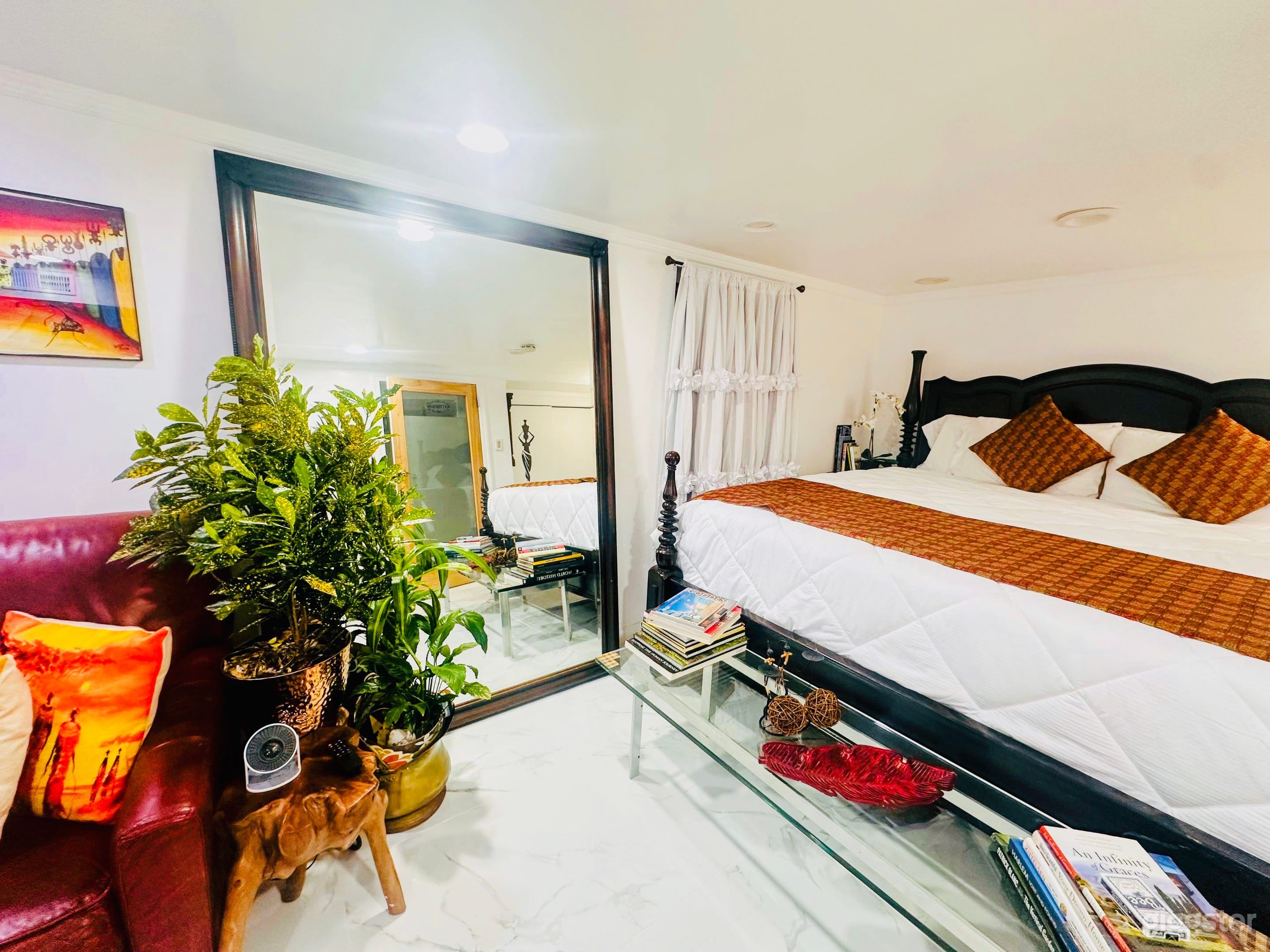 An African Woman Painting Inspired Studio for Production Photo 4