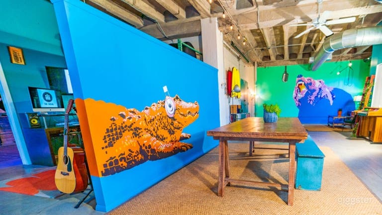  Creative Loft Lounge with Murals, Stage & Green Room 