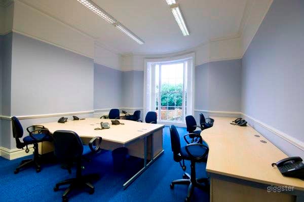 Bright Service and Office Rental Space in London Photo 2