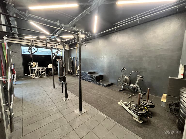  Private, central well equipped gym 
