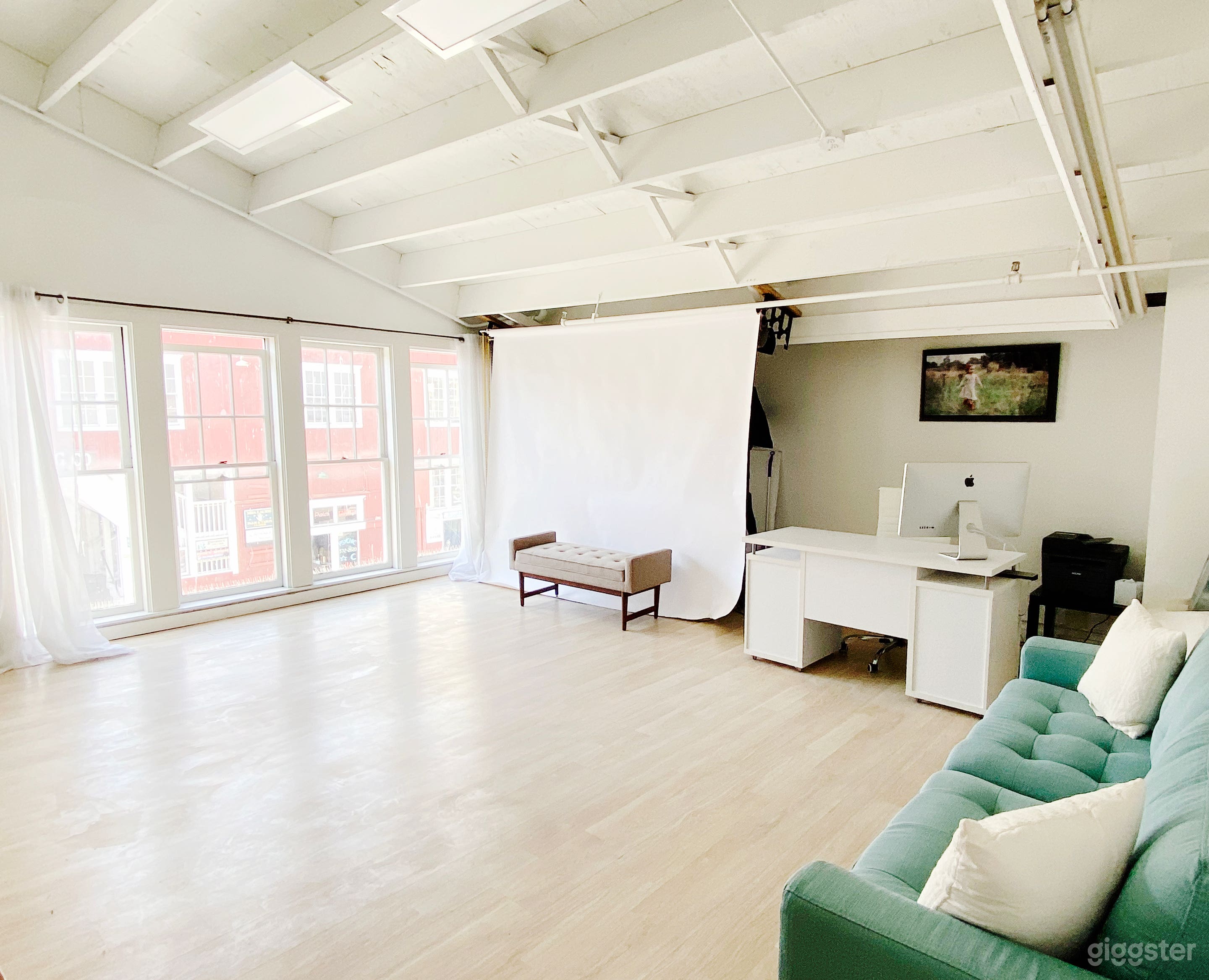 Gorgeous photo studio on iconic Cannery Row Photo 2