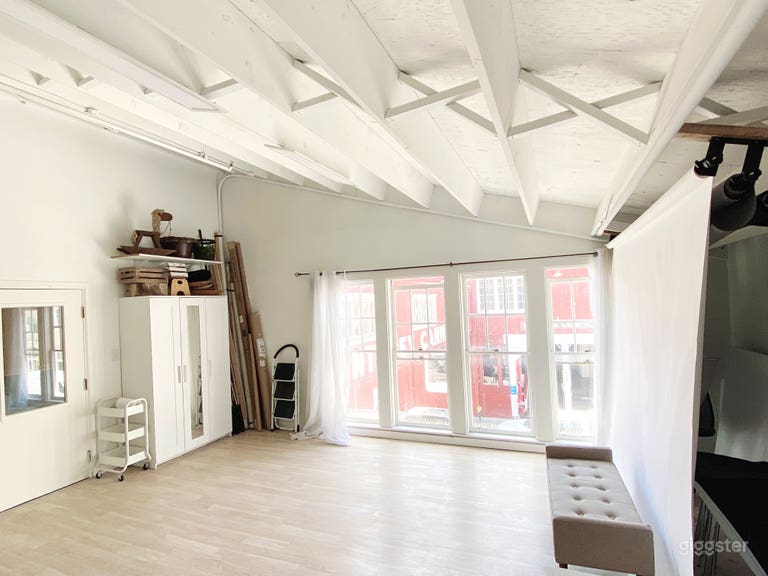  Gorgeous photo studio on iconic Cannery Row 