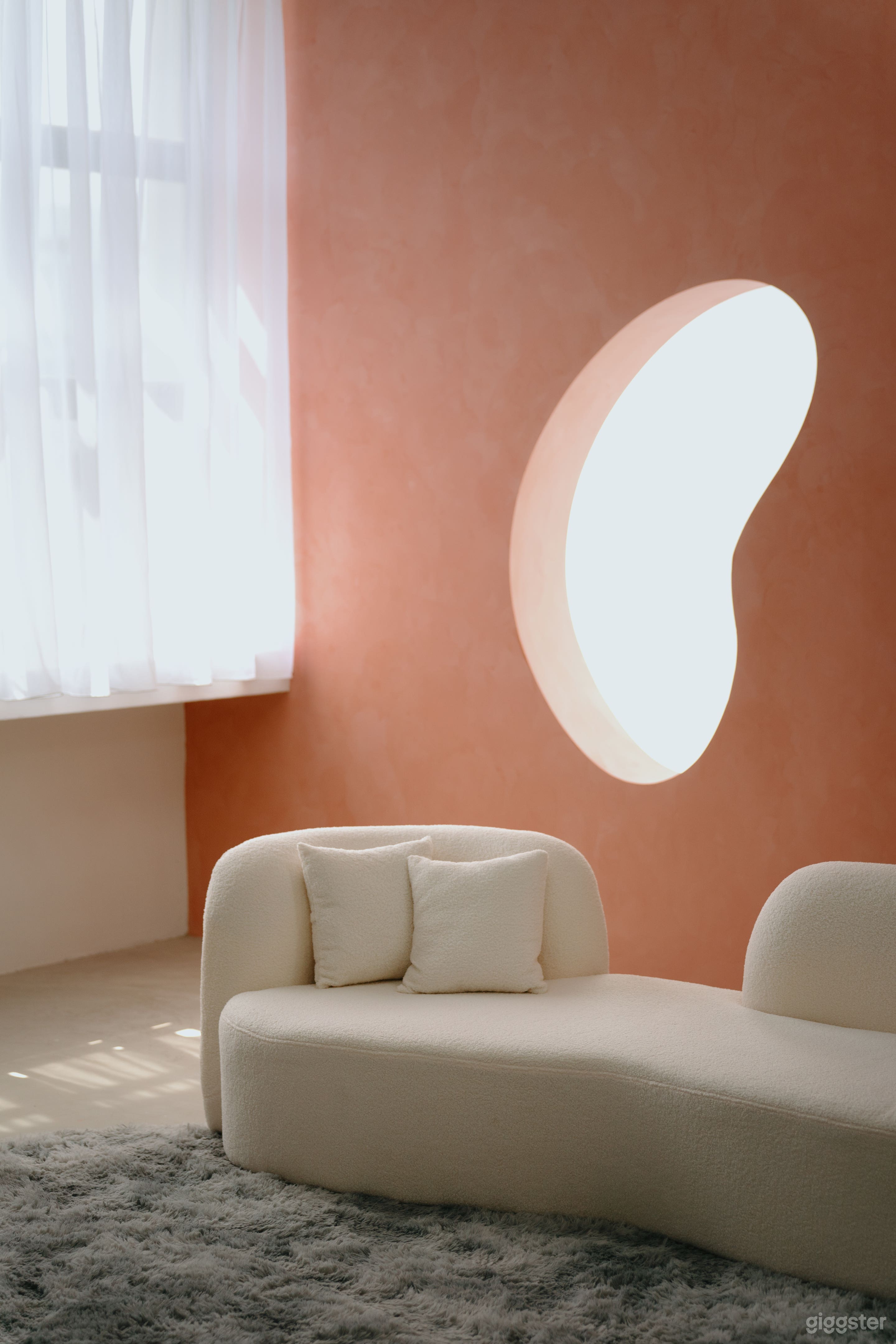 Studio with Bright Natural Light, featuring Curves, Wood Photo 2