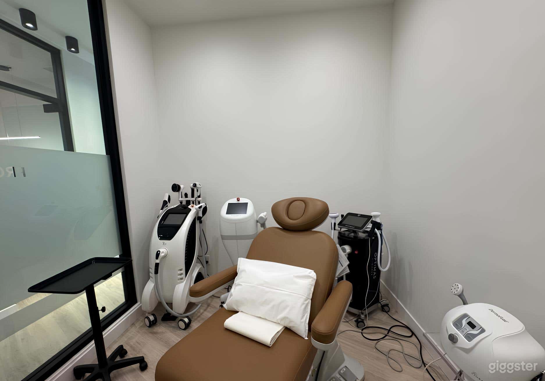 Treatment Room D for Productions Photo 1