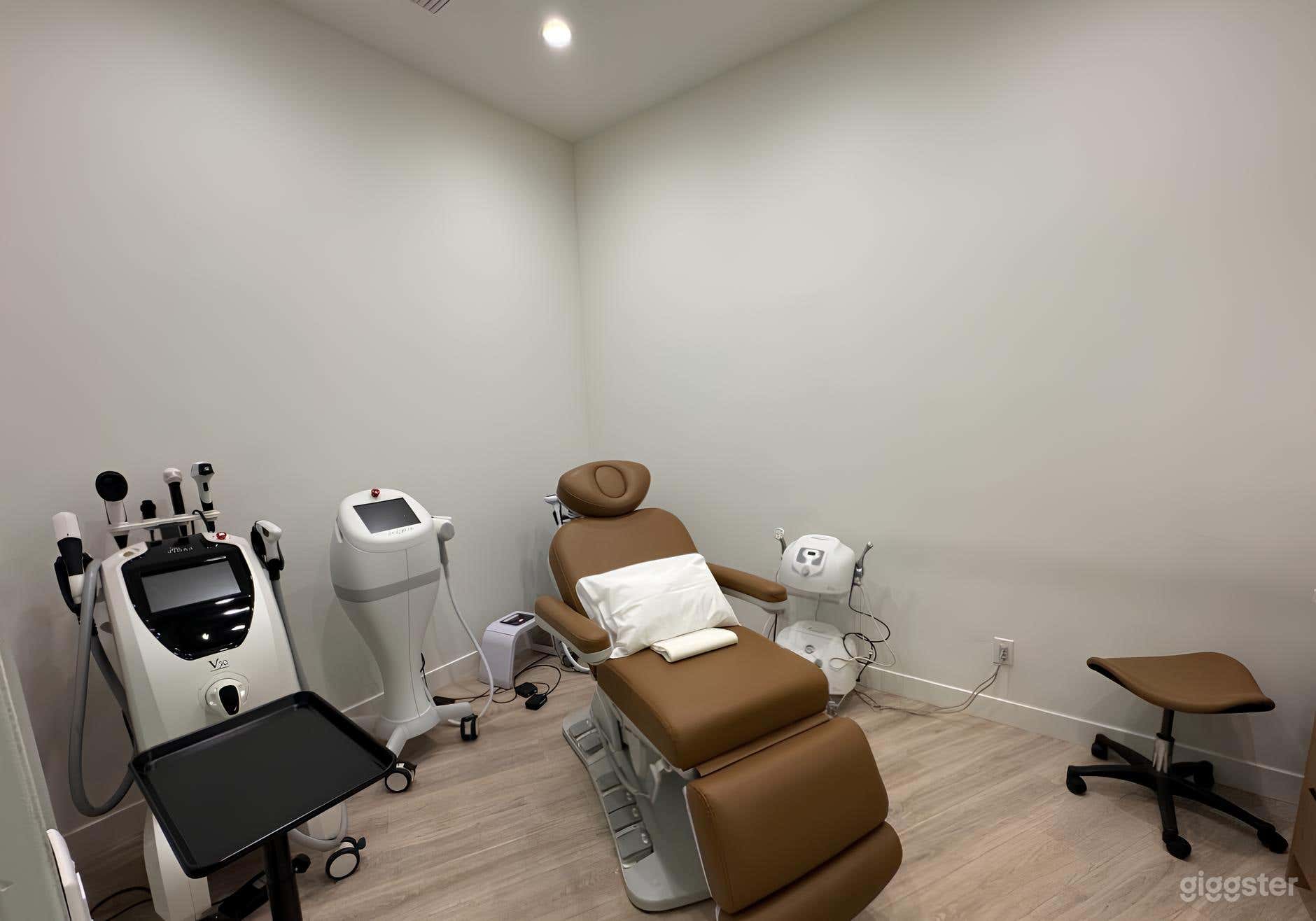 Treatment Room D for Productions Photo 2