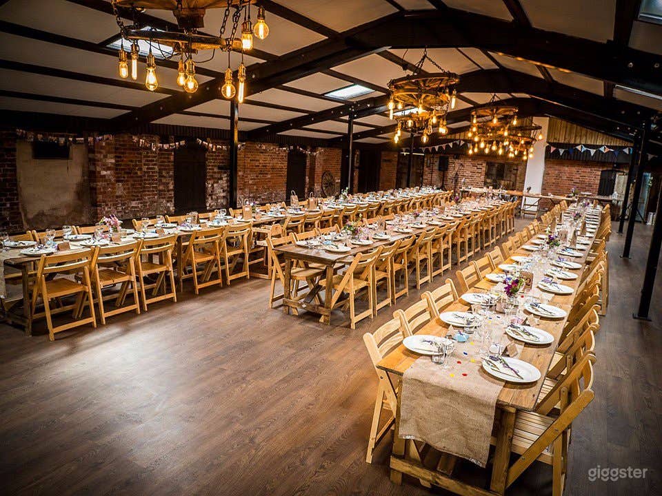 Unbelievable Barn Wedding Venue in York Photo 4