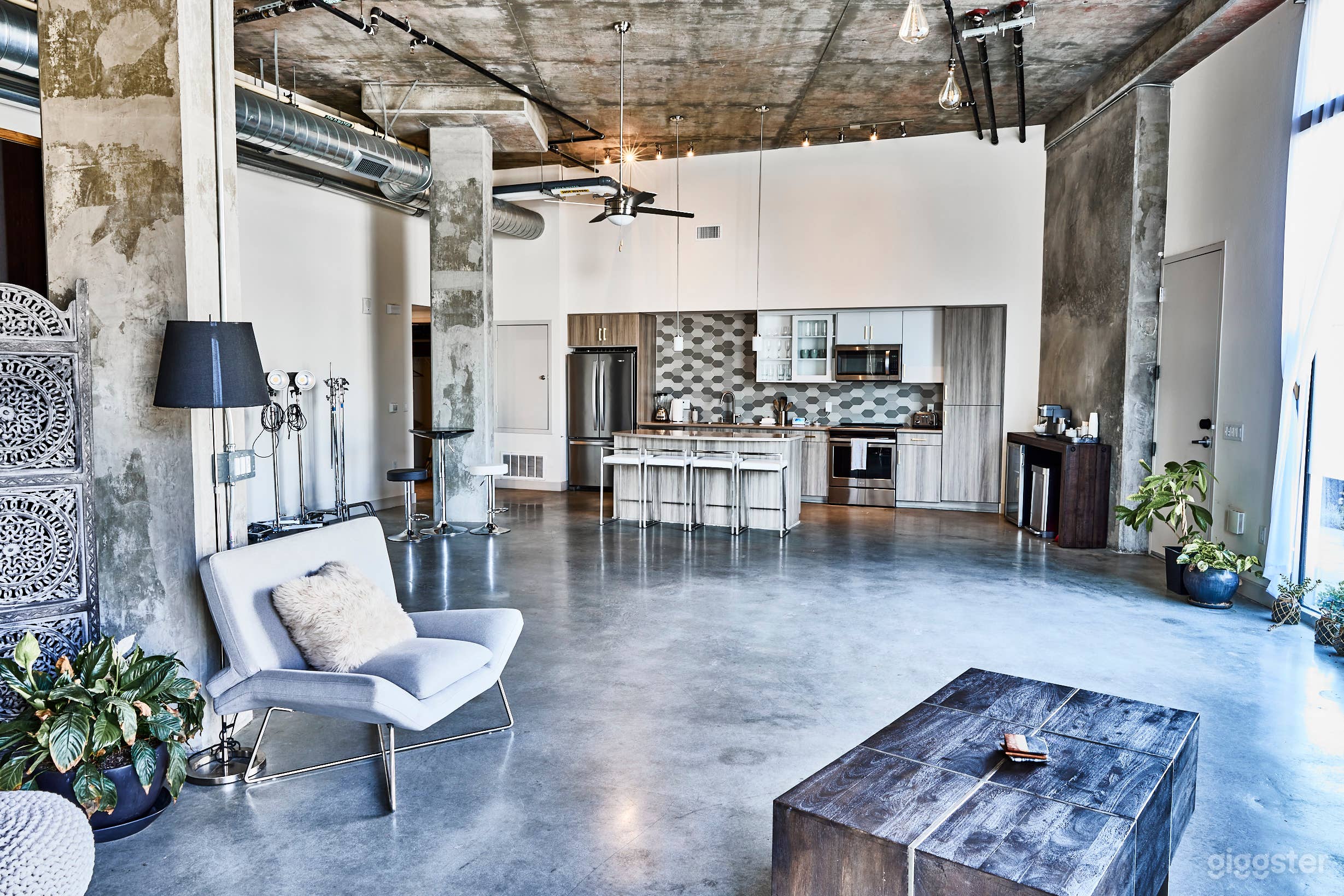 View from the makeup station.   Great for fashion shoots, or artsy loft of a character on a film.