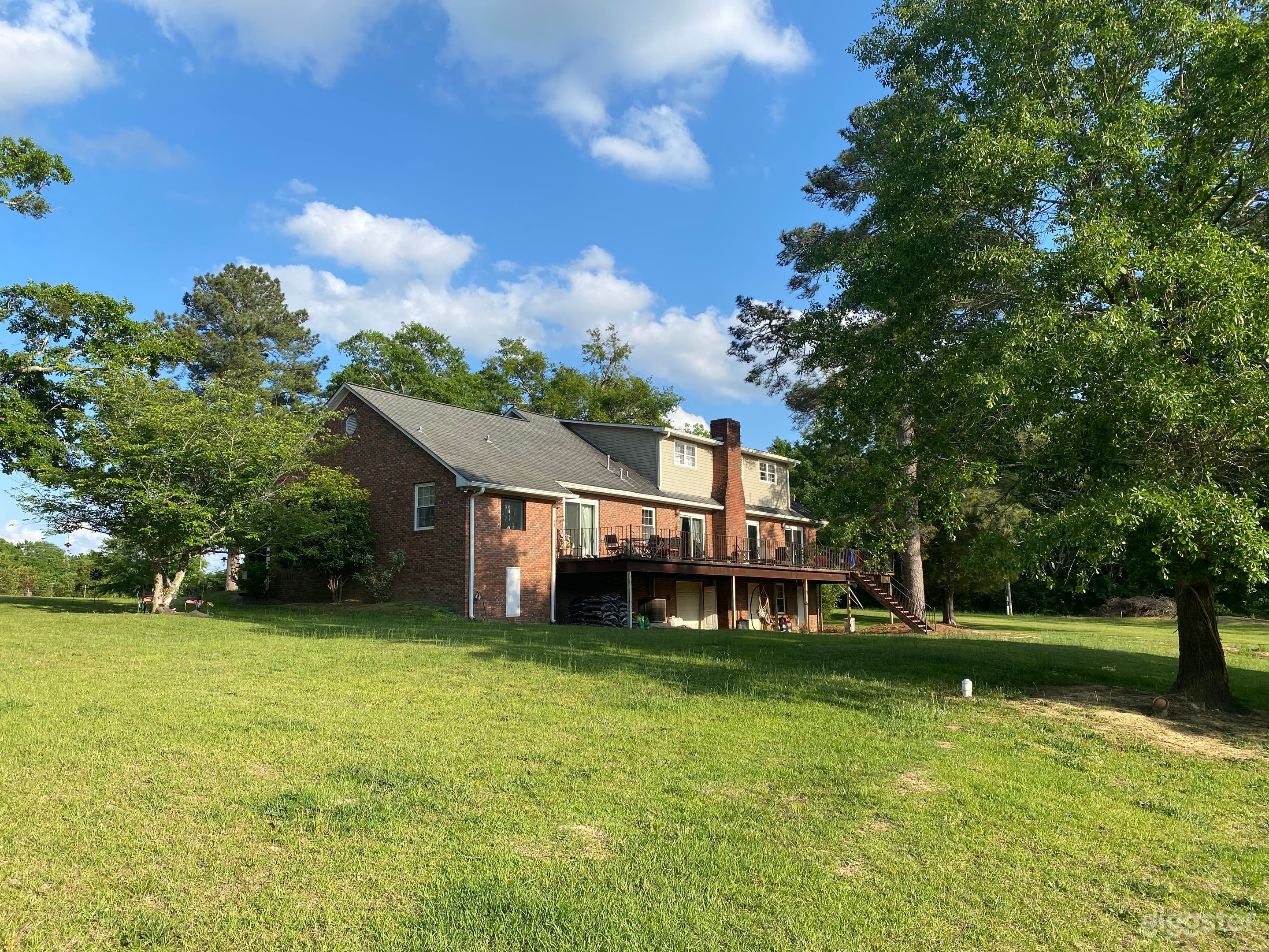 Country Farm House with Private Lake &amp; Forest in Atlanta Photo 1