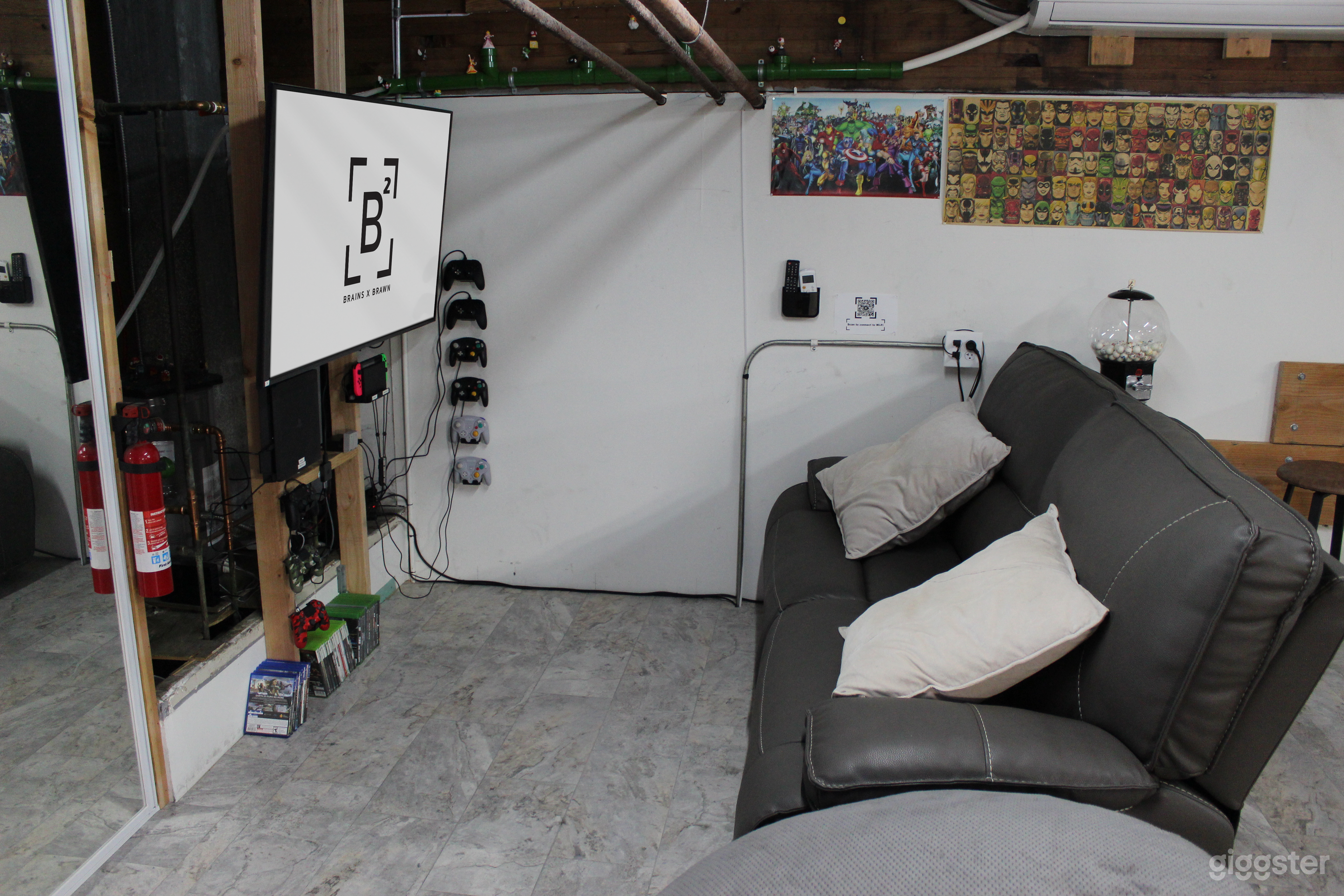 Ultimate Party Warehouse- Discounts Available! Photo 4