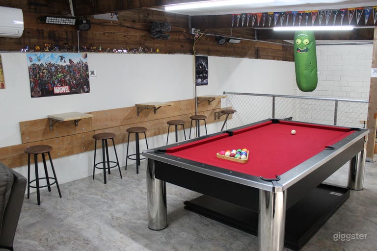  Ultimate Party Warehouse- Discounts Available! 