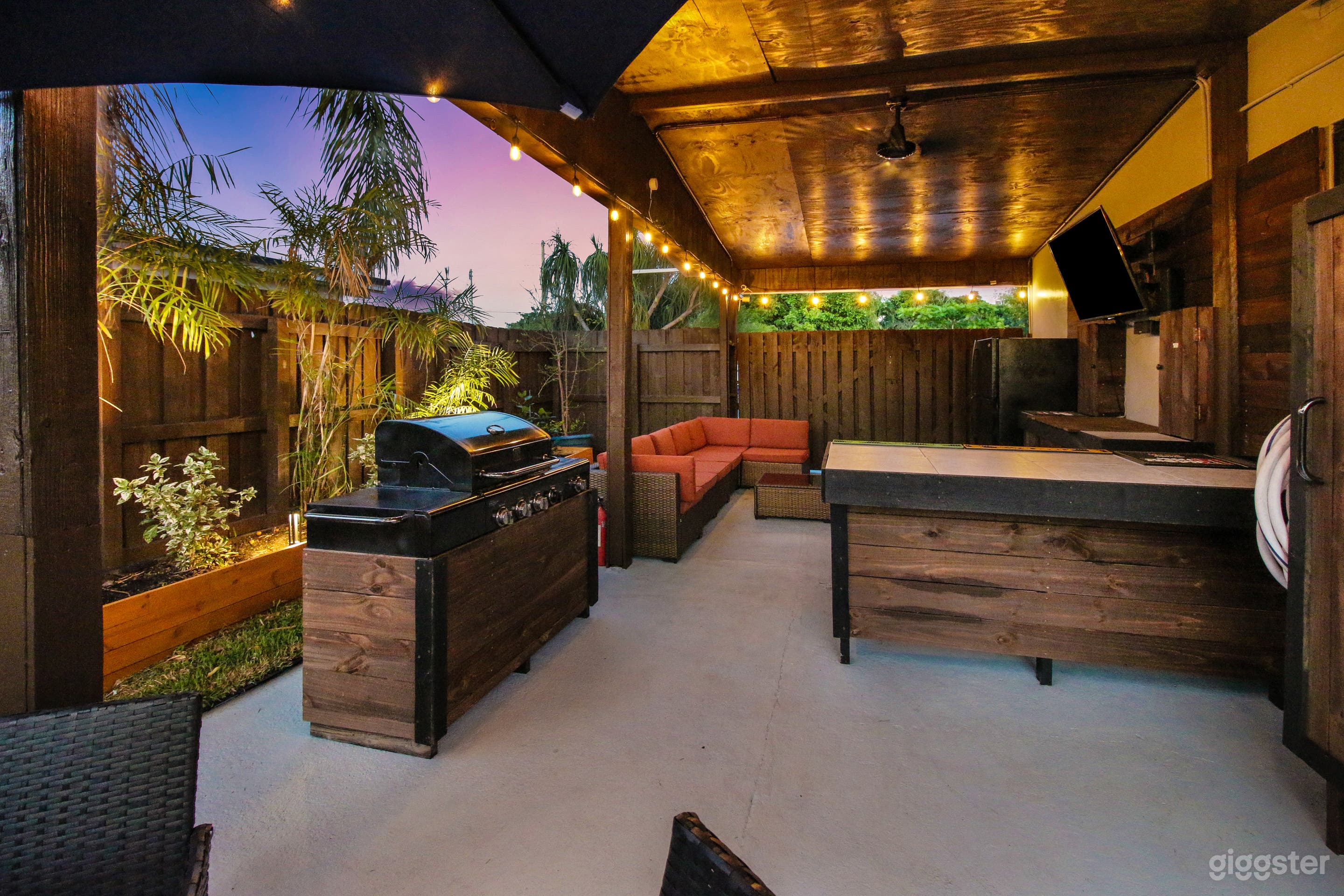 Lush Tropical Retreat | Perfect for Shoots & Celebration Photo 3