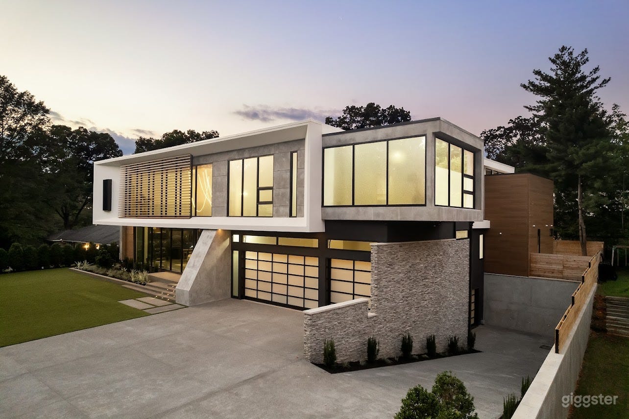 Contemporary Buckhead Mansion Photo 3