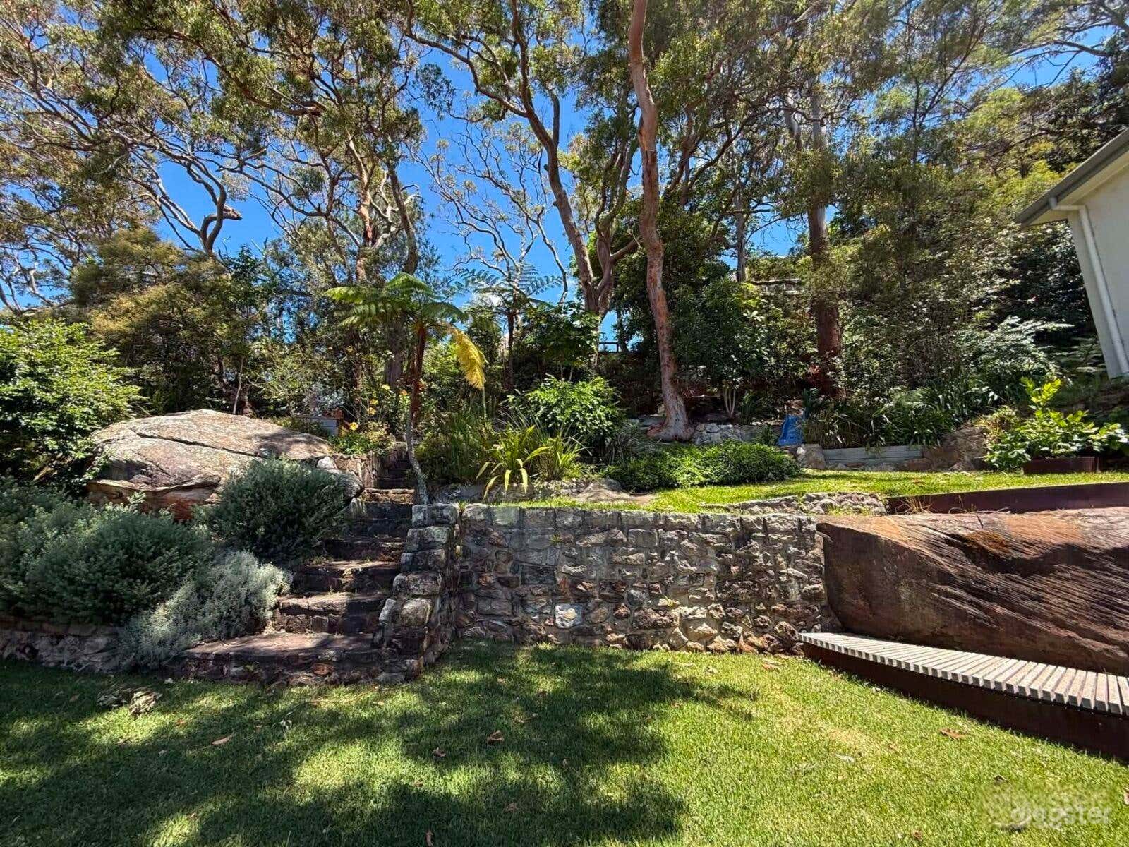 Eucalypt House - Light-Filled with Bushland Garden Photo 4