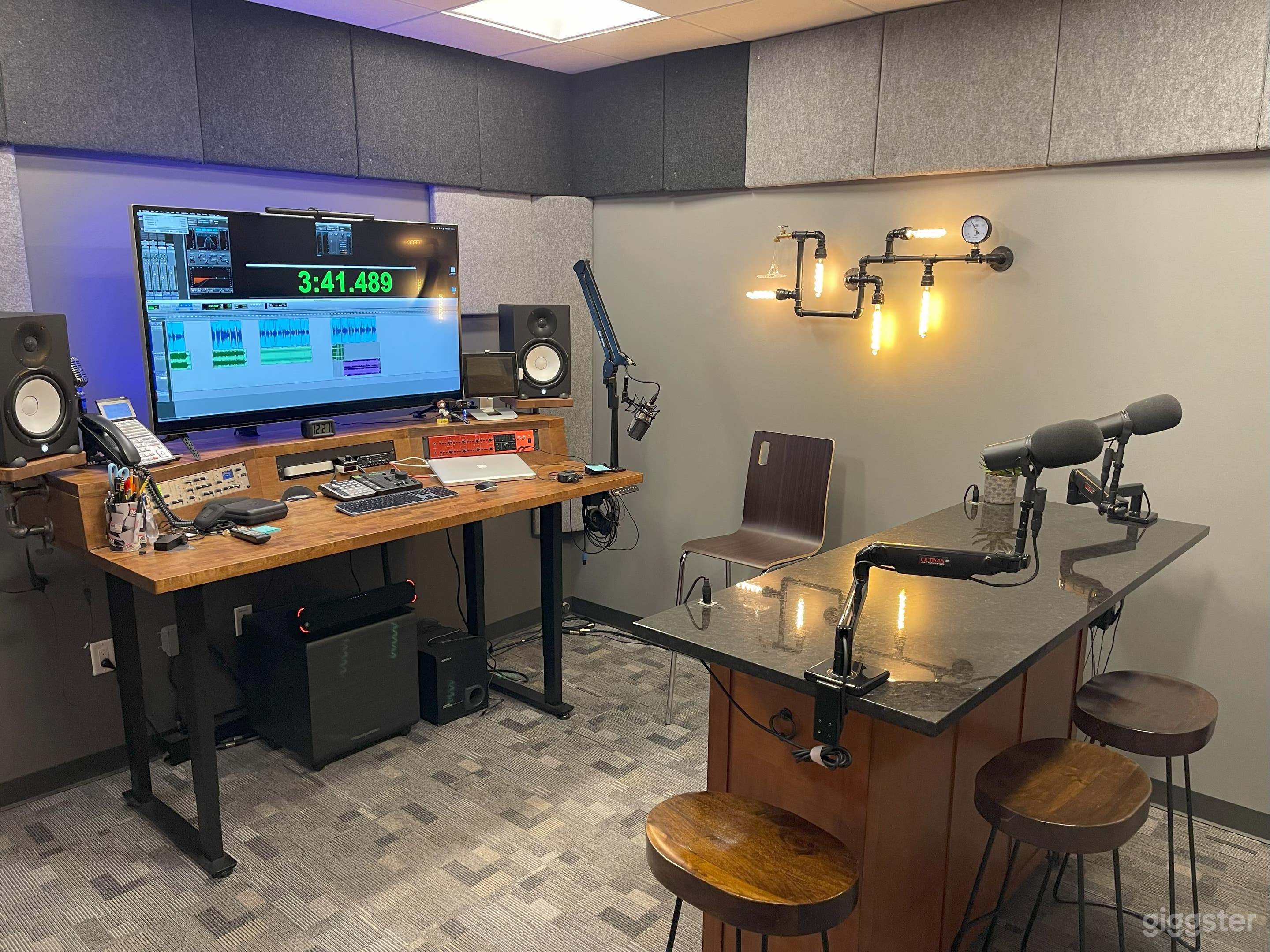 Podcast Studio