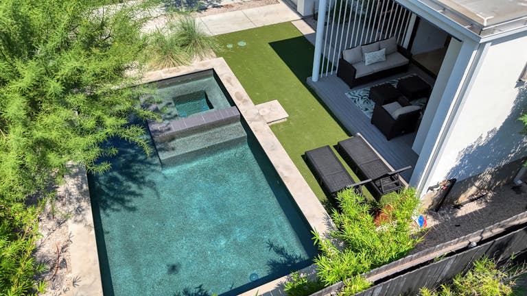  Austin Modern Retreat with Pool & Hot Tub – Sleeps 12 