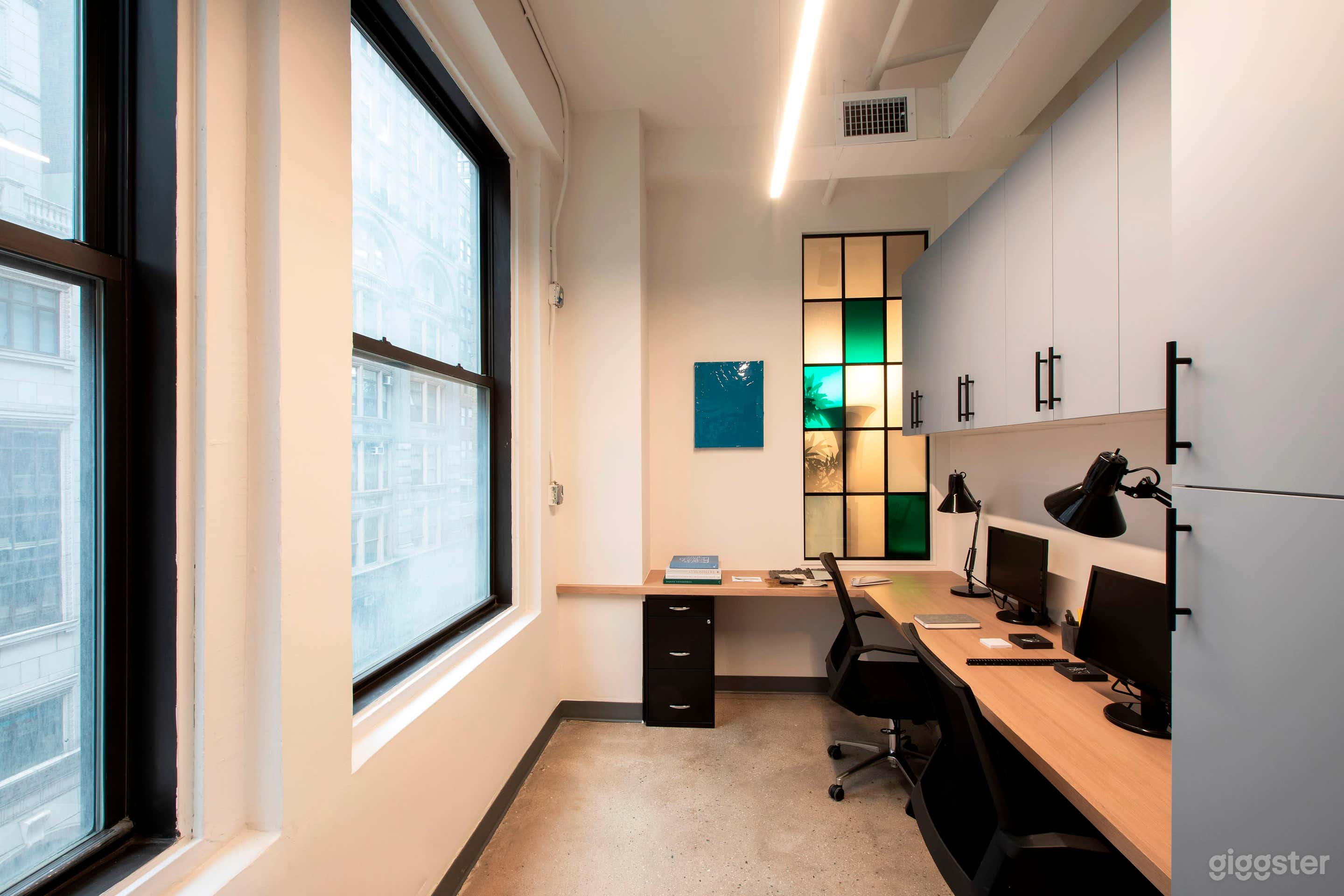 Sunny, Fully Equipped, Garment District Office in Co-Shared Creative Space Photo 1