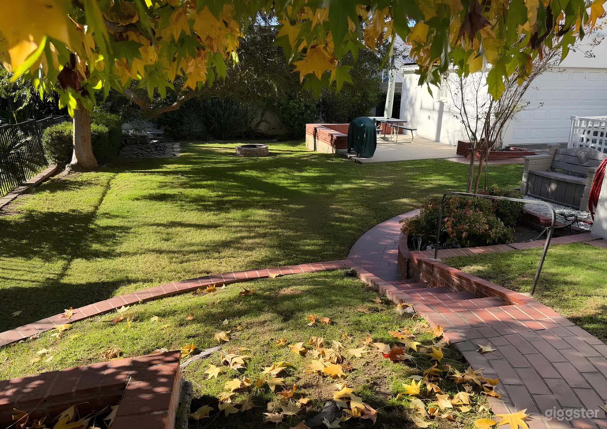 Versatile and Spacious Backyard Photo 4