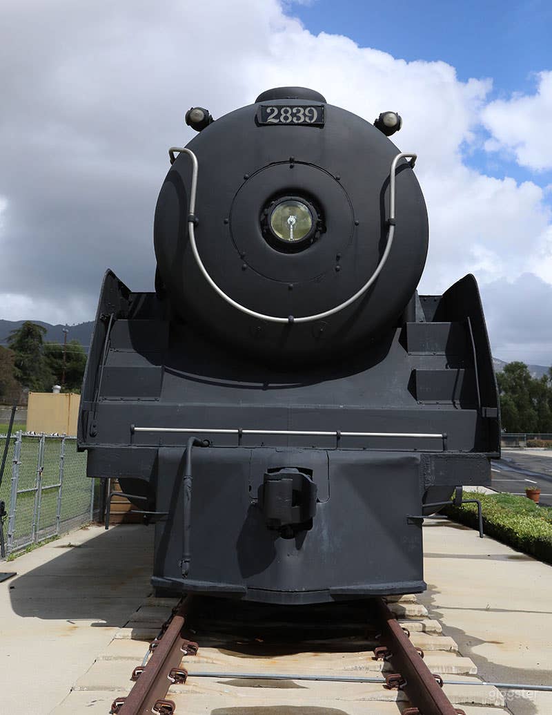 Steam Locomotive and Pullman Private Railcar Photo 3