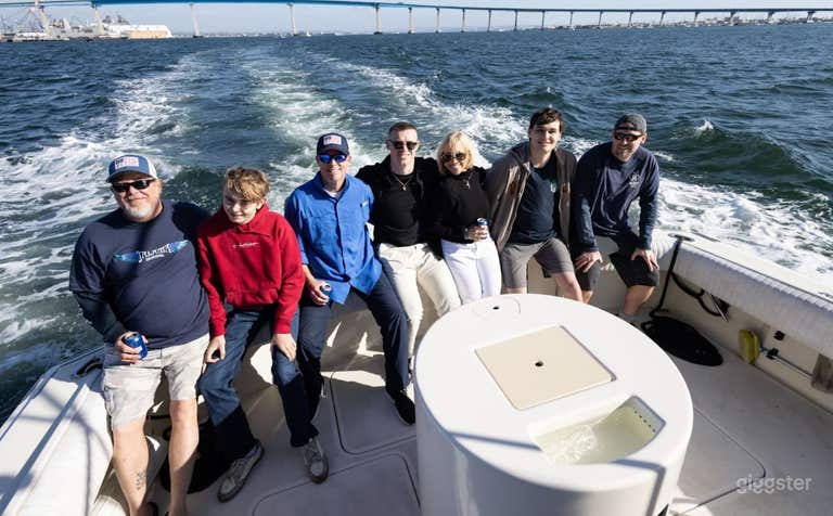  Torero 52′ Hatteras FISHING CHARTER 