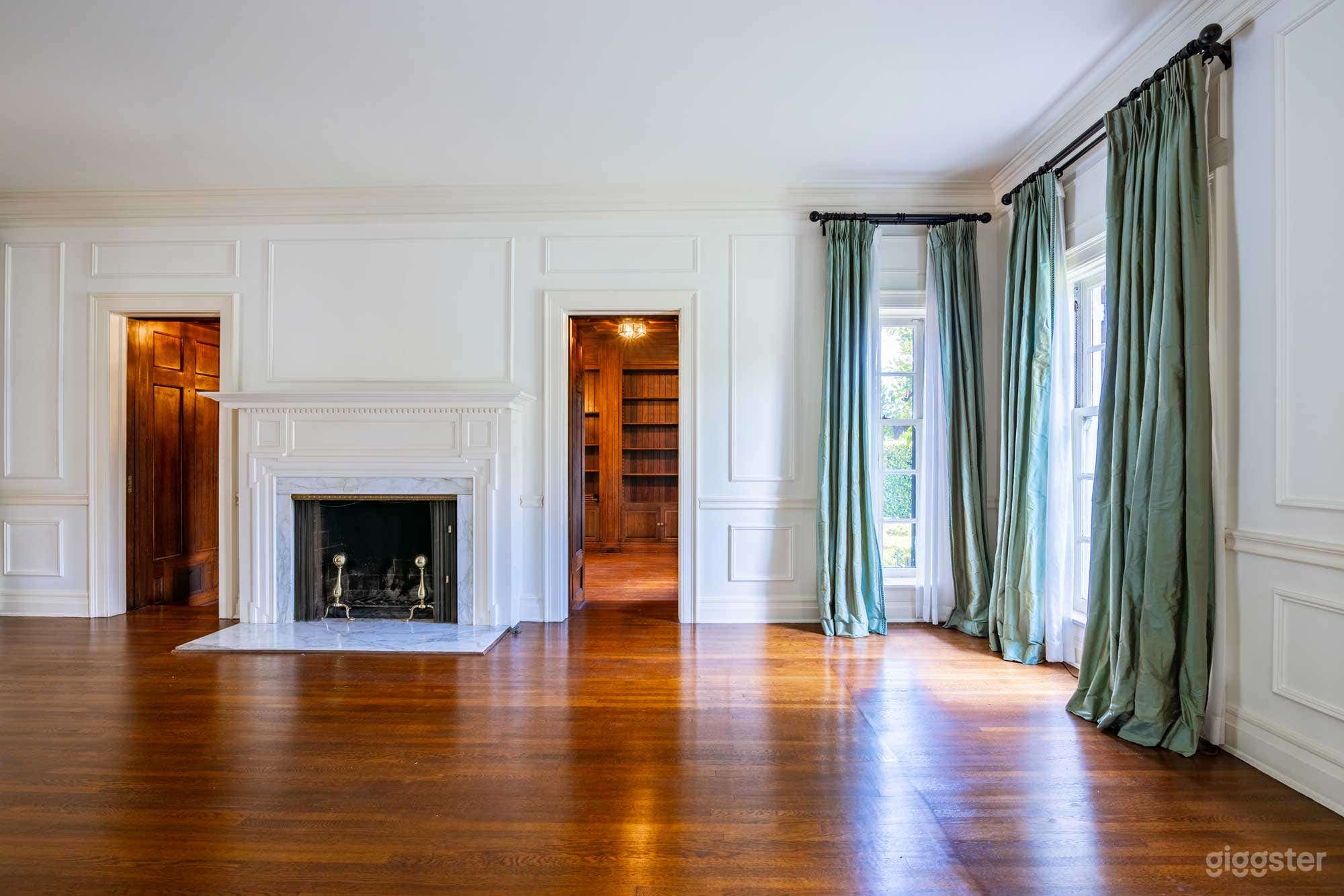 Colonial House: Ideal Location for Film &amp; Event Pr Photo 3