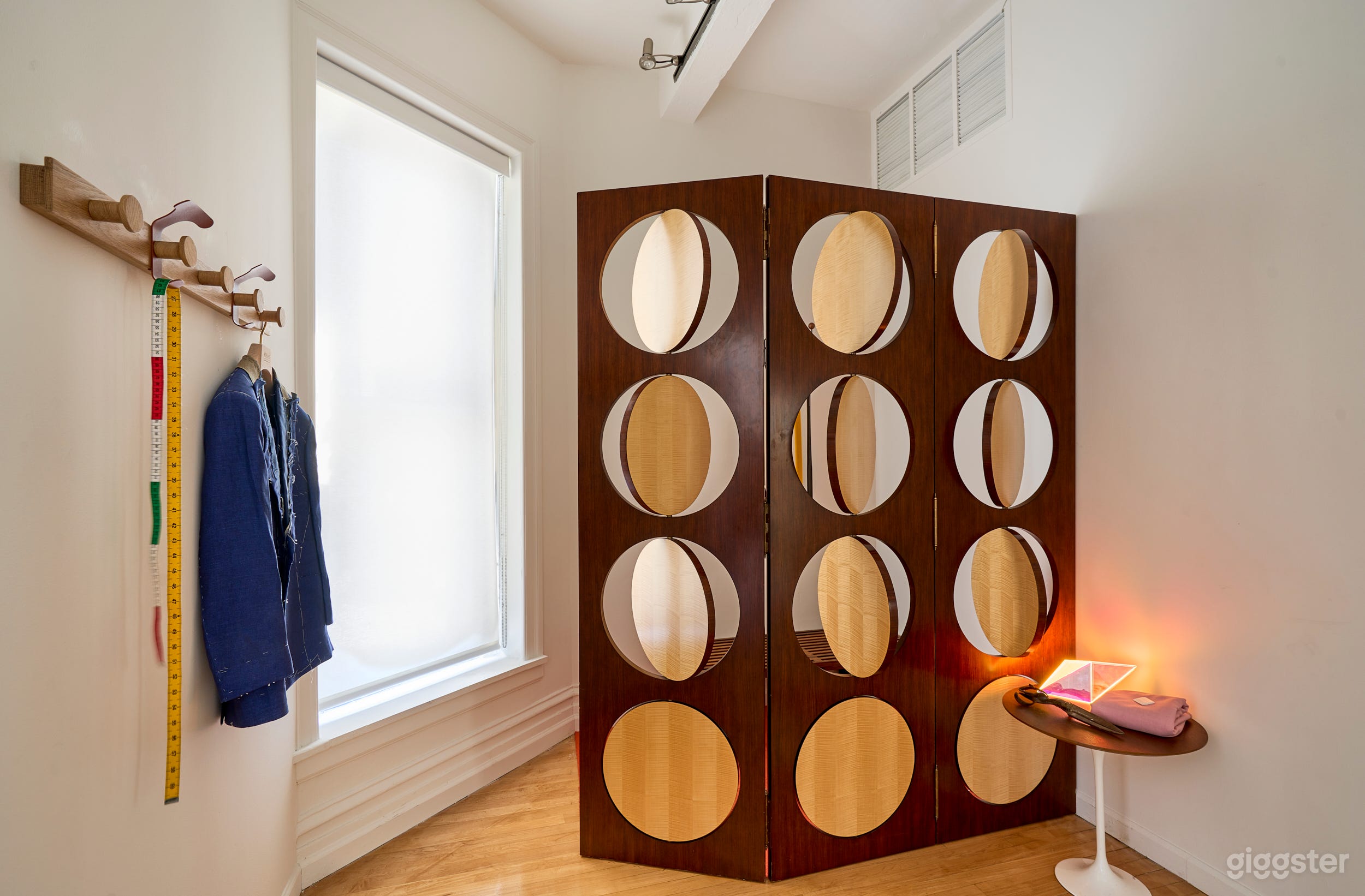 Dressing/Fitting Room