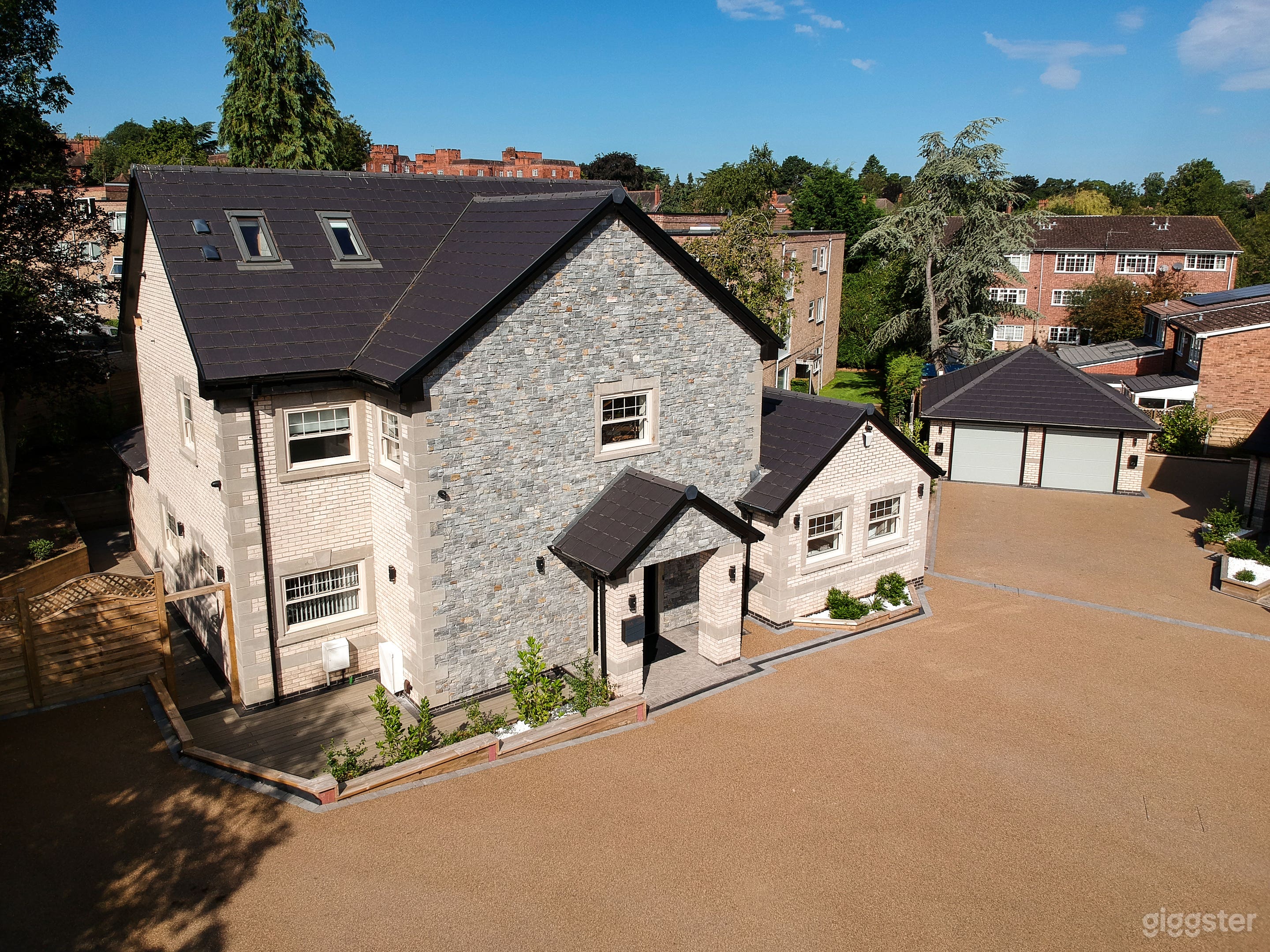 Side view - with garage