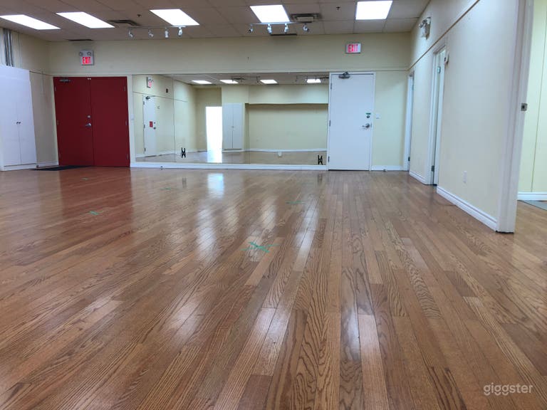  Photo Workshop And Event Space 