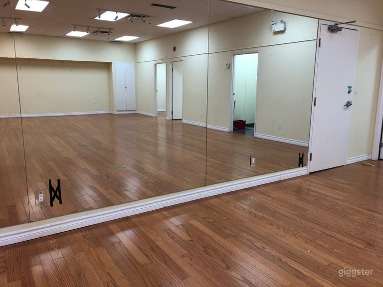 Photo Workshop And Event Space 