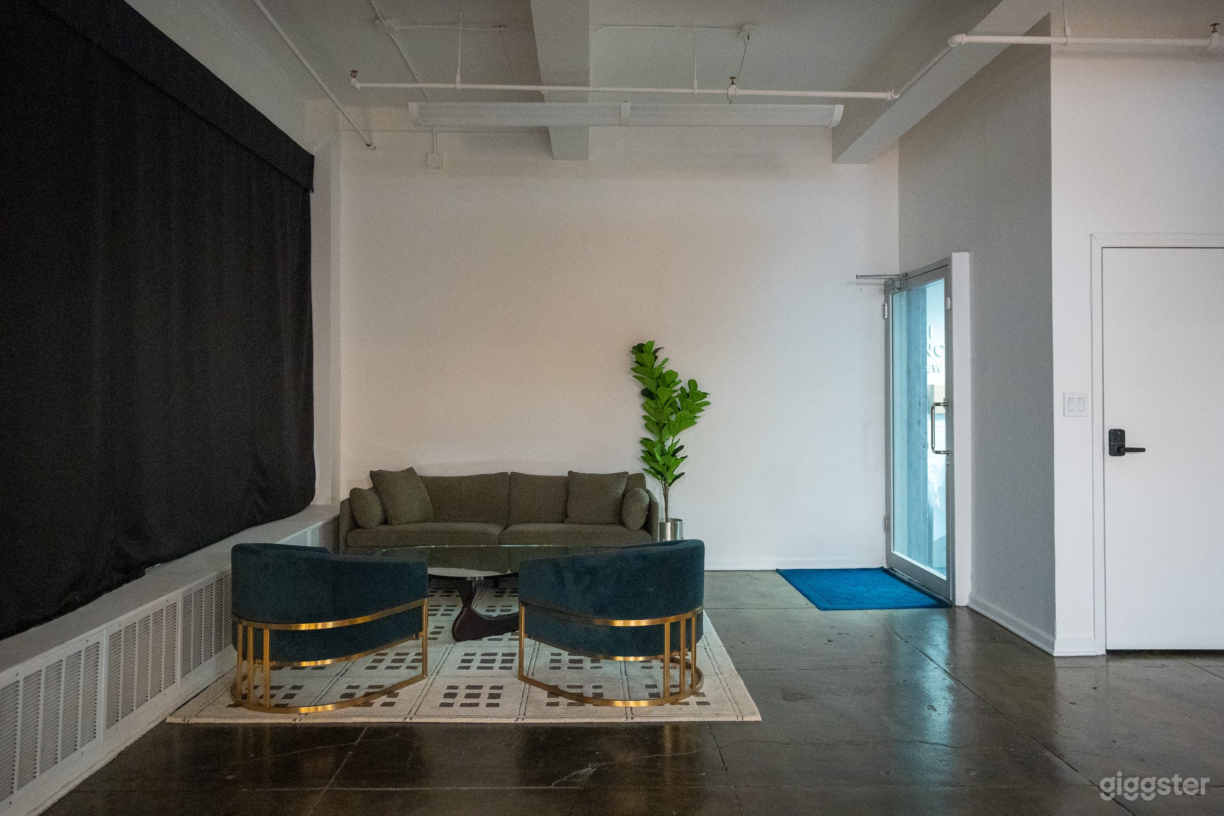 Interview Filming Studio Photo 4