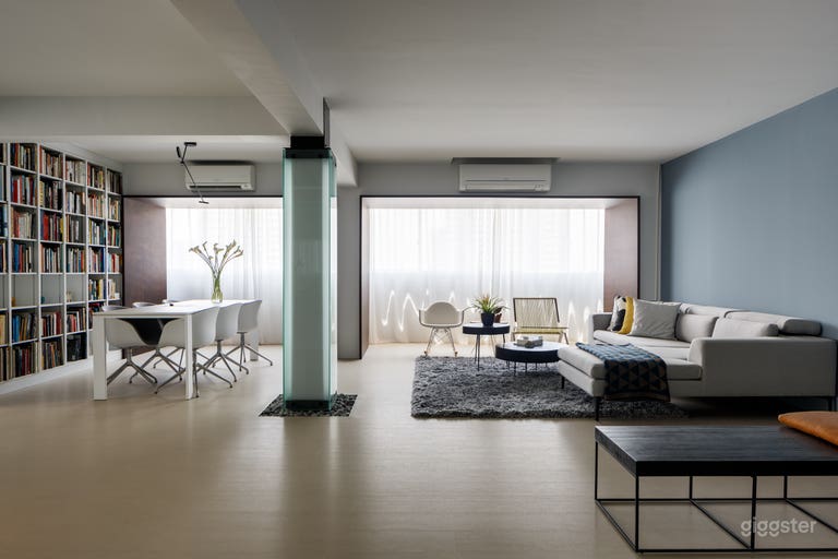  Spacious light filled interior with play of afternoon light 