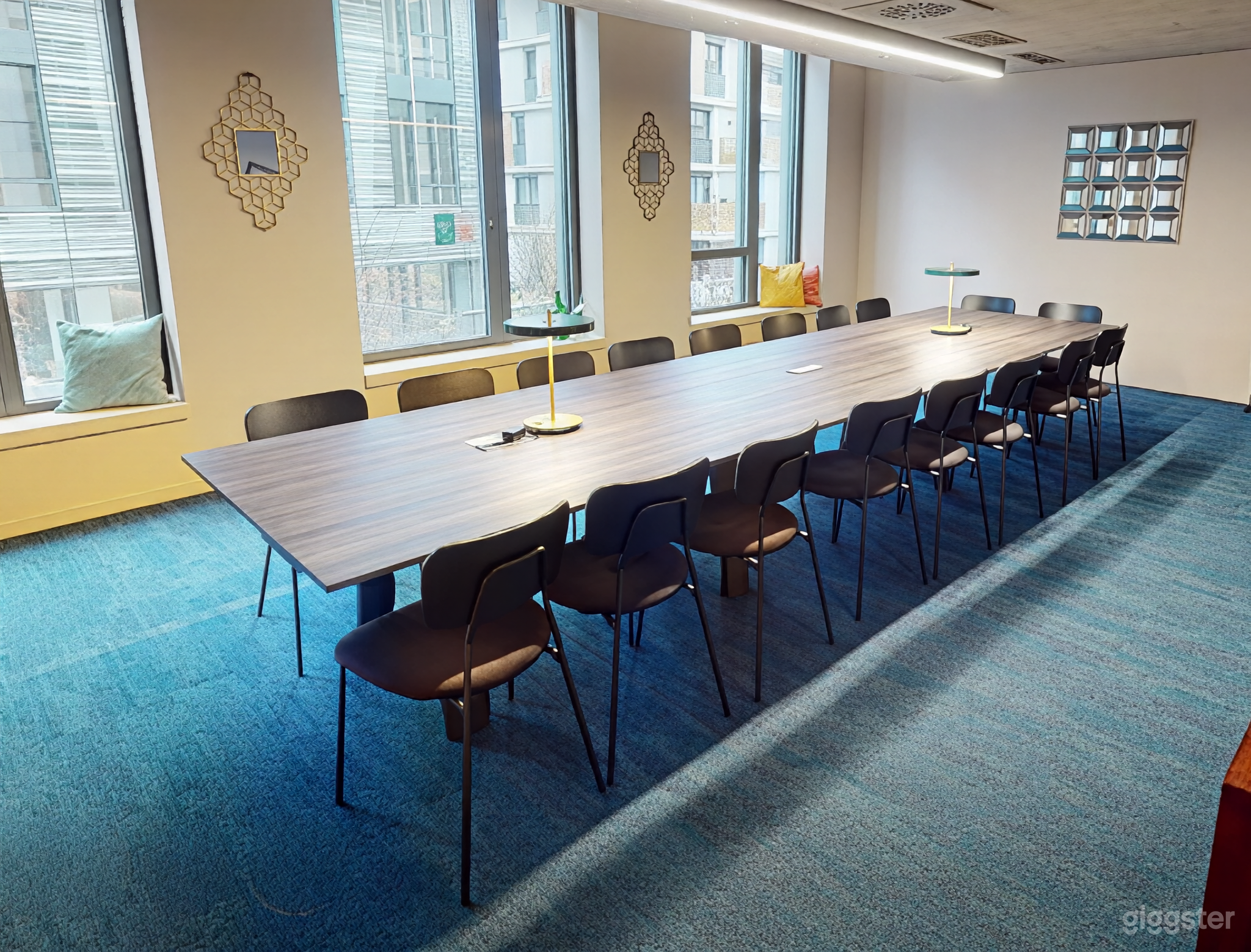 Photo de Salle de conseil de direction contemporaine 3