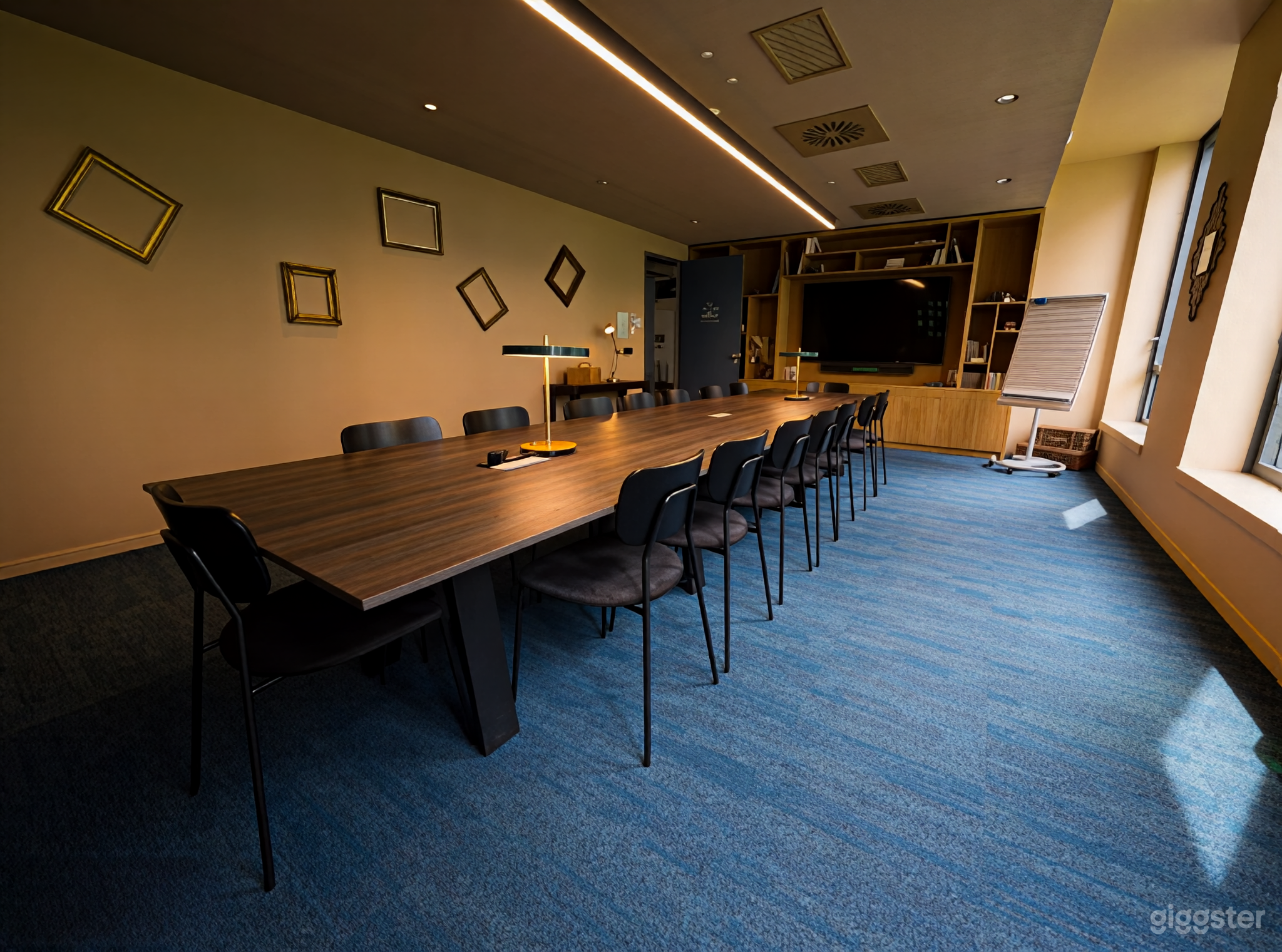 Photo de Salle de conseil de direction contemporaine 1