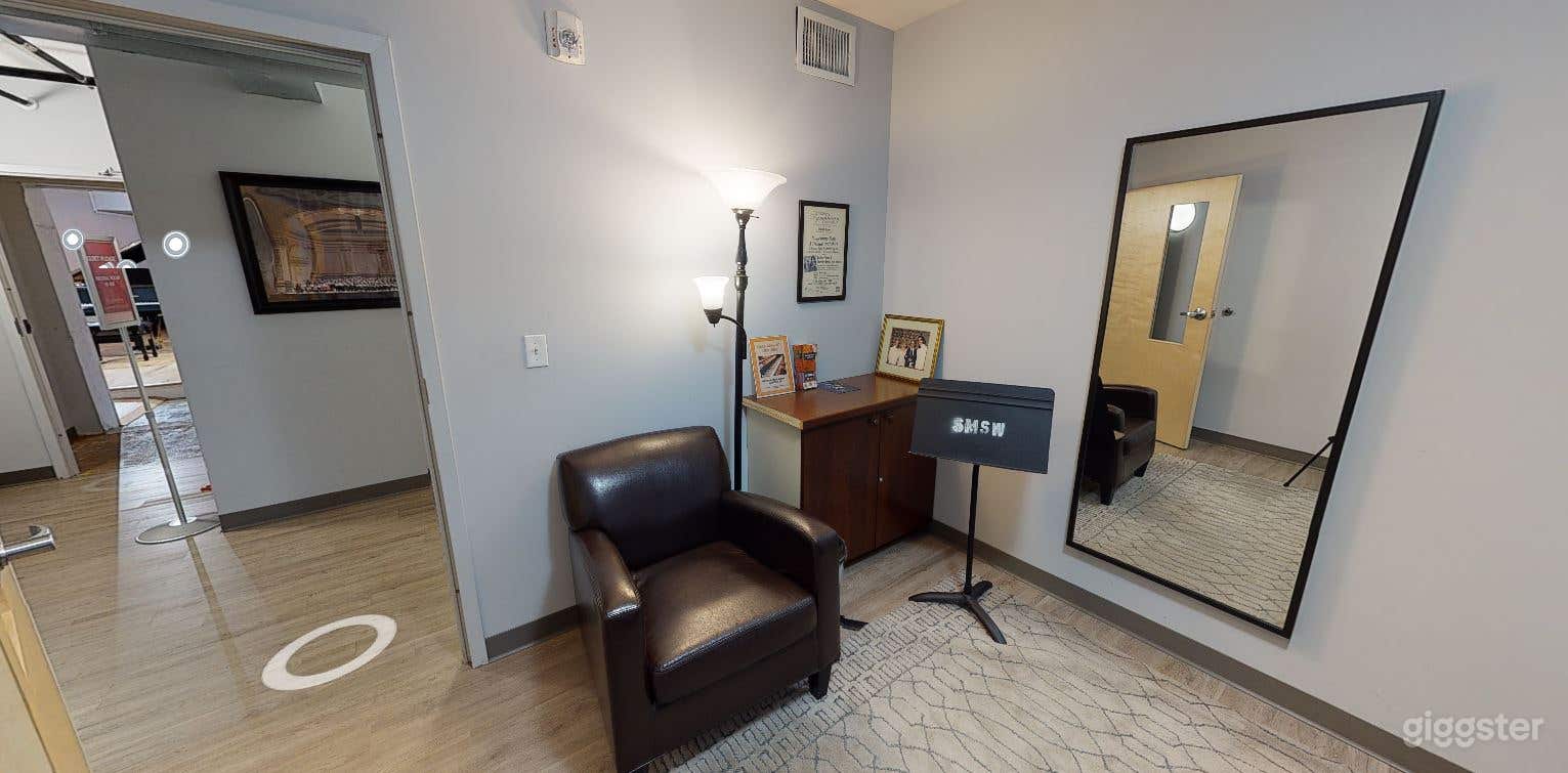 Music Teaching Room 11 Photo 3