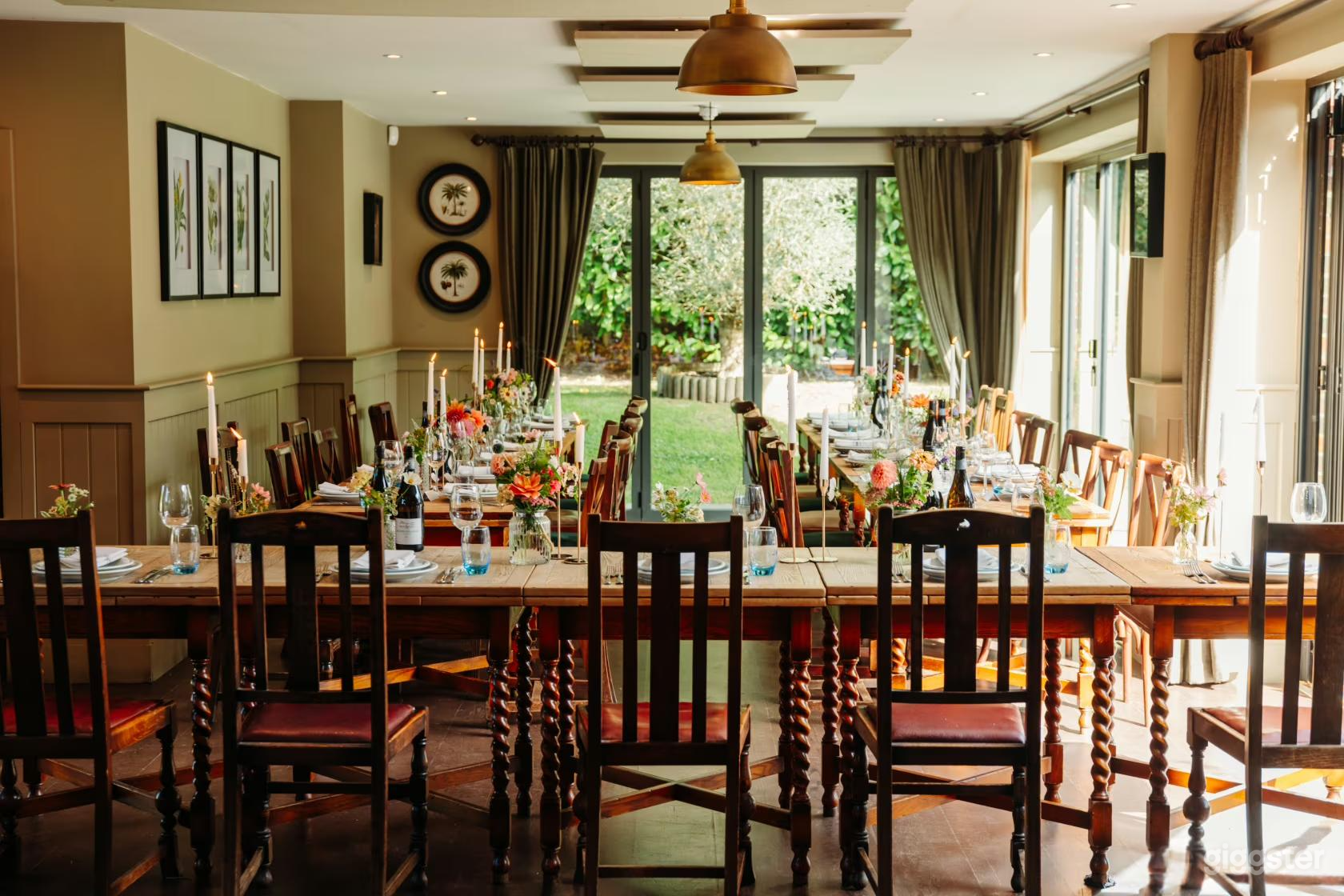 The Pub Dinning Room Photo 2