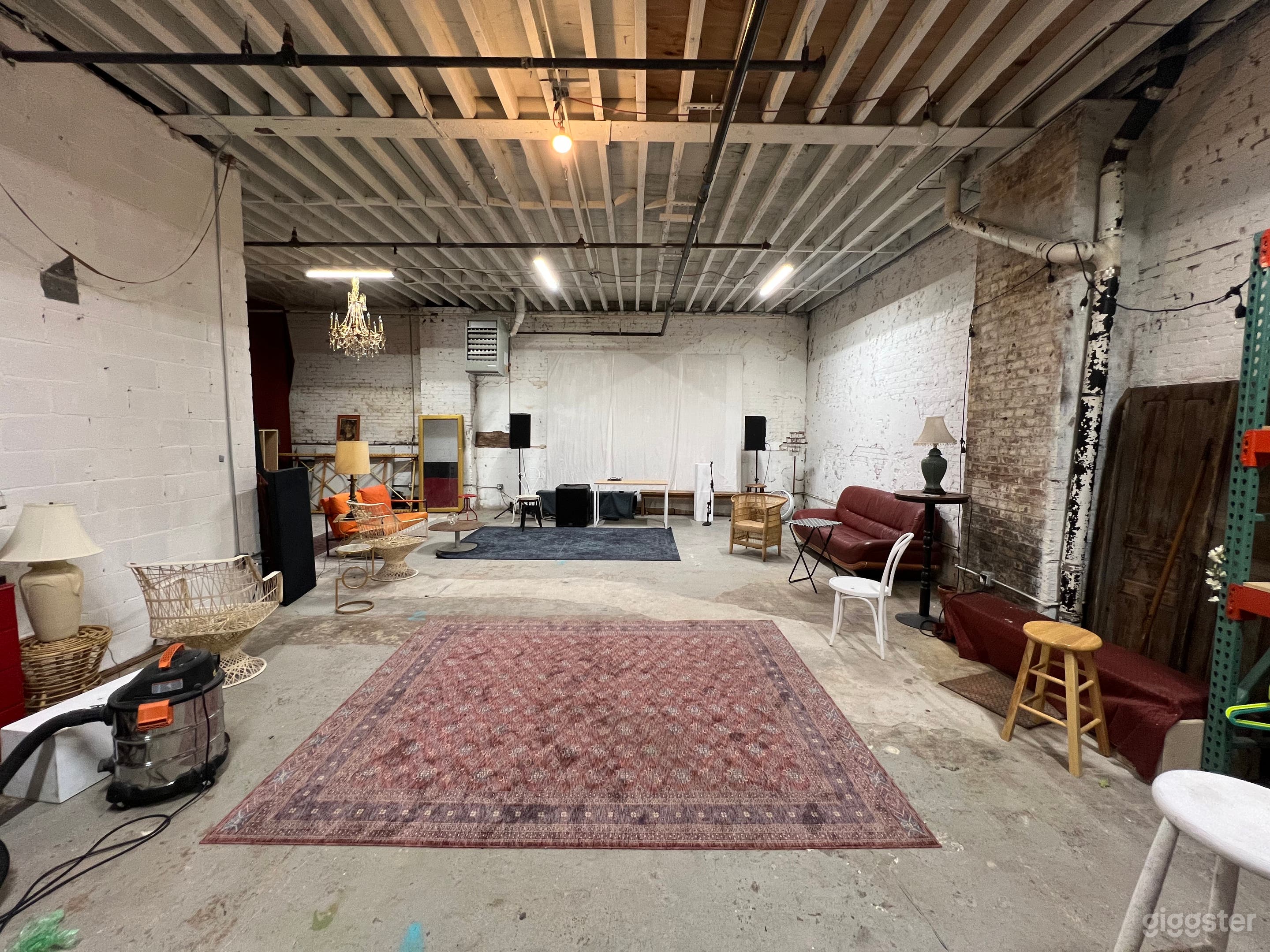 Rustic-Modern Warehouse for Photo, Film, and Event Photo 1