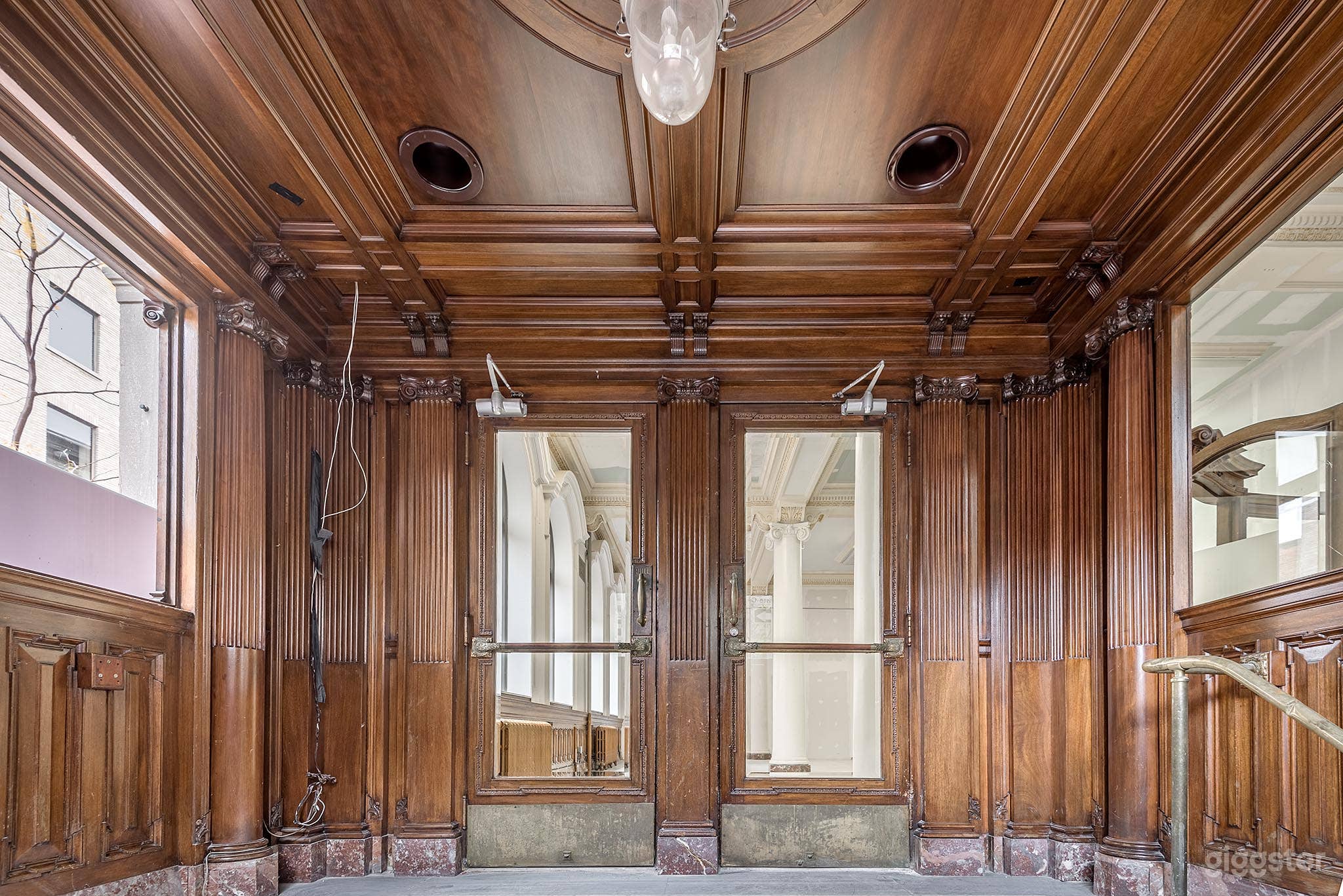 Historic Montreal Event Space with 15-Foot Ceilings Photo 3